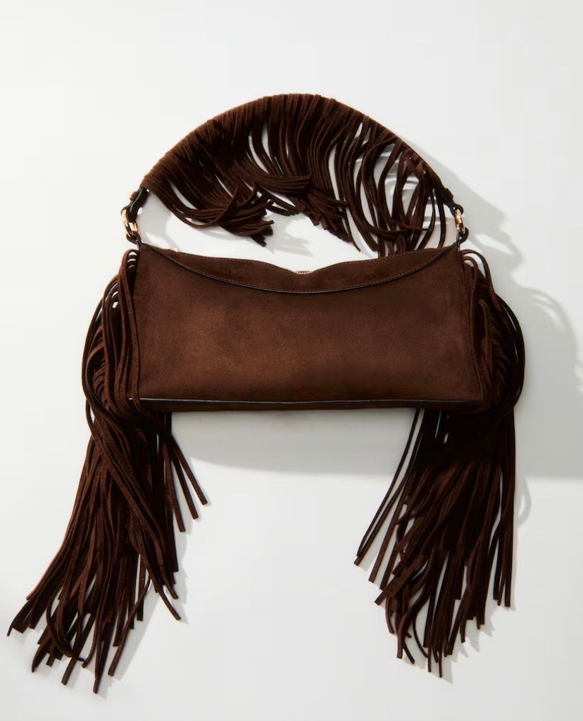 Fringe-trimmed shoulder bag 🤎

#handbag #fringe #bag #shoulderbag #countryconcert festival

#LTKgrwm #LTKootd #LTKdayinmylife