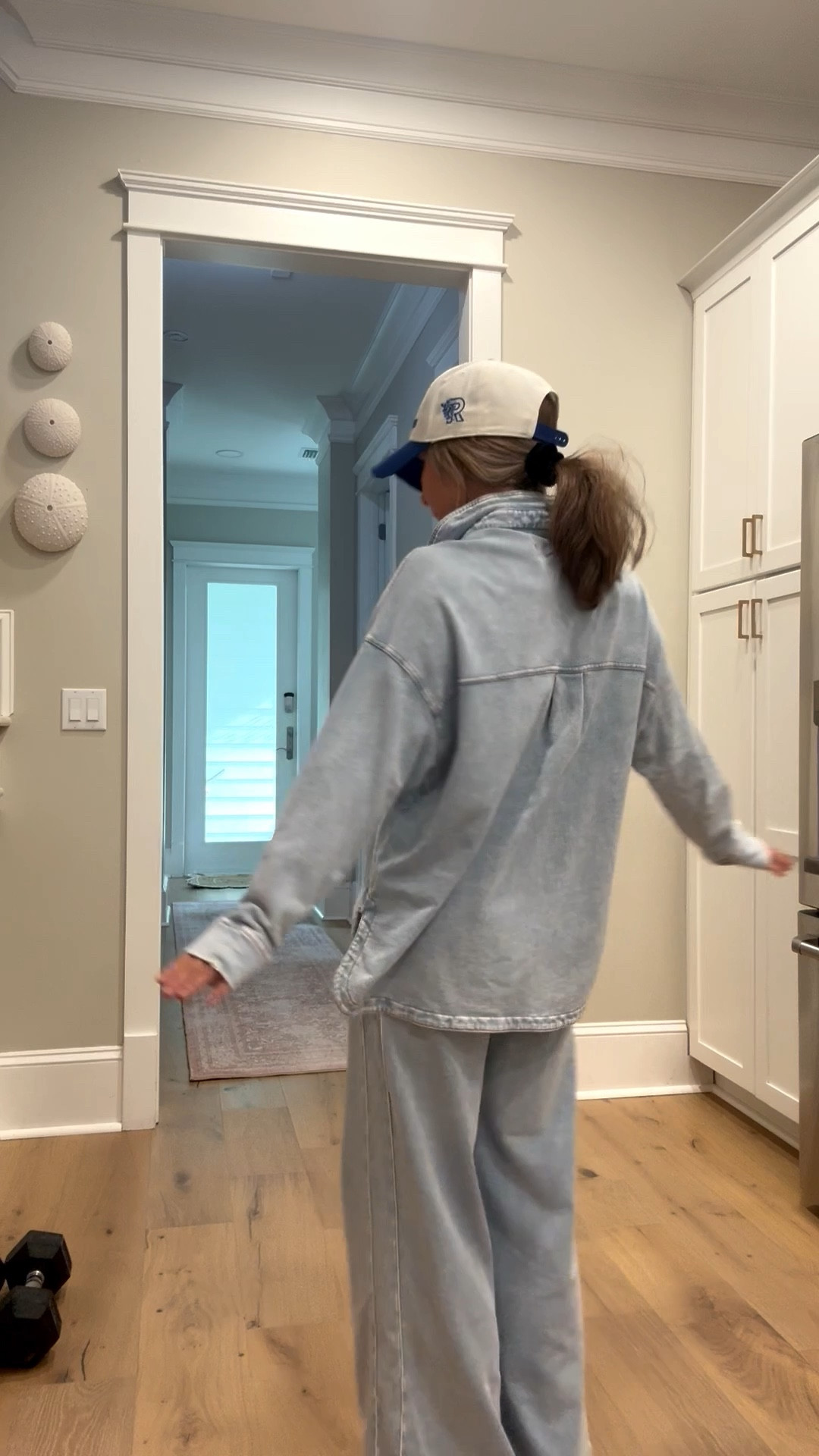 Well, I’ve bought in almost every color if that tells you anything. It’s modest, washes well and I love being covered. It’s sooo light weight, and you can mix and match so well. 10000/10 for me! I am an XS in both top and bottom! 