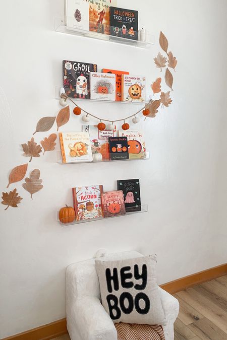 Fall Bookshelves🍂📚 

#LTKHalloween #LTKbaby #LTKSeasonal