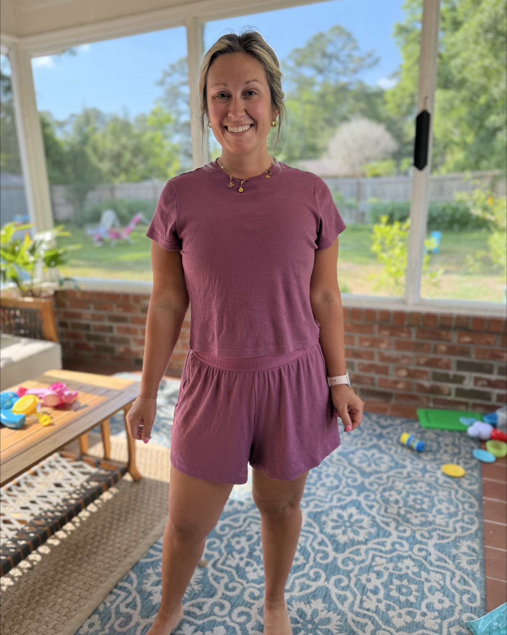 Hanes outdid themselves with this two piece lounge set 

#LTKootd #LTKmomlife