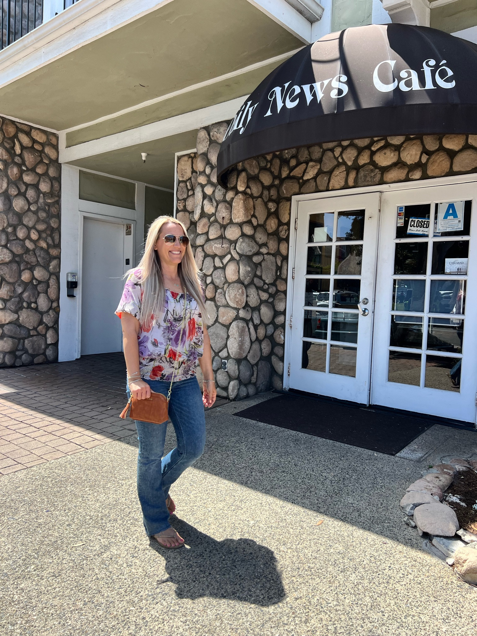 I am obsessed with my new vegan crossbody! The color is saddle and gold and it’s on sale right now!!! 

#LTKItBag #LTKSaleAlert #LTKFindsUnder50