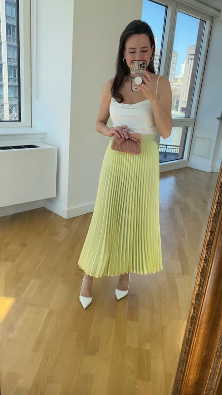 Pleated Skirt 🥰
Mother’s Day favorite!
Spring outfit.
Yellow skirt.
Work outfit just add a white blazer! I linked one here.

#LTKFind #LTKunder50 #LTKworkwear