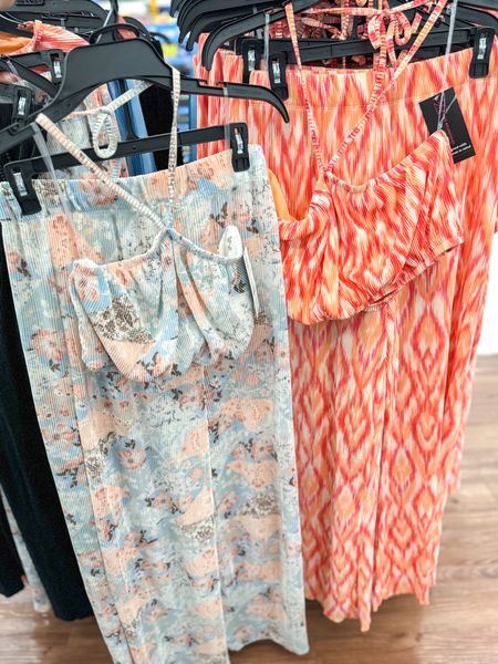 No Boundaries Juniors Tube Top and Pants Outfit Sets at Walmart

#LTKSeasonal #LTKFestival #LTKFindsUnder50