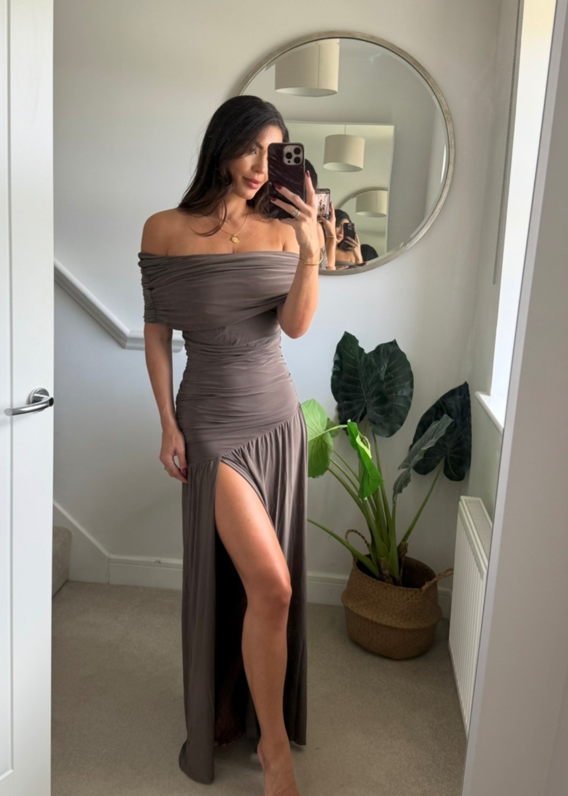 Love this taupe maxi dress for an autumn night out 🍁

#LTKdresses #LTKuk #LTKautumn