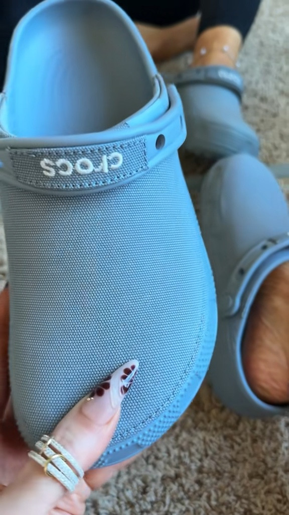 Crocs new colorway in their classic crafted clog

#crocs #clog #shoes