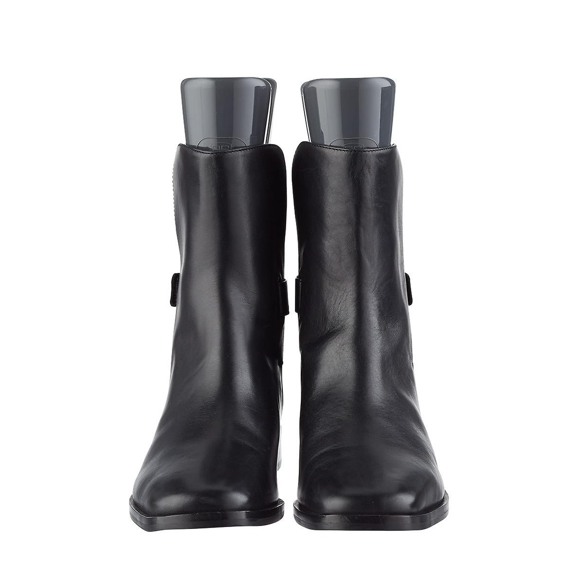 Short Boot Shaper Grey Set of 2 | The Container Store