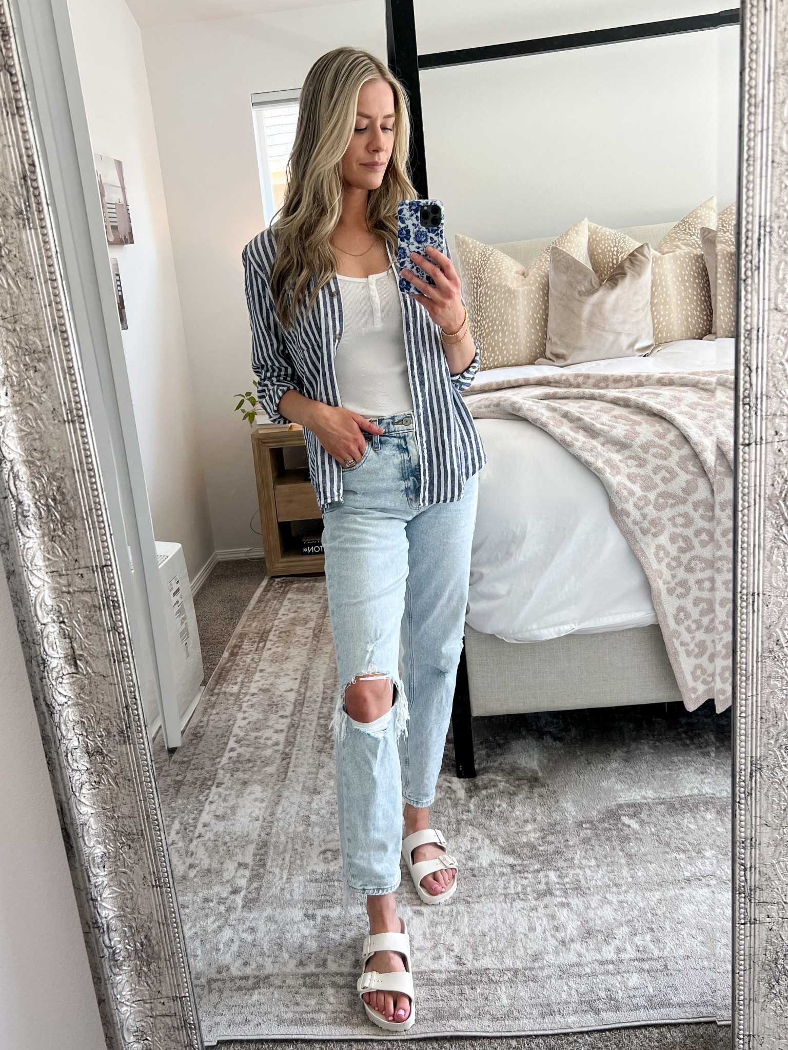 Summer mom outfit, vacation outfit, casual summer outfit  

#LTKFamily #LTKSaleAlert #LTKSeasonal