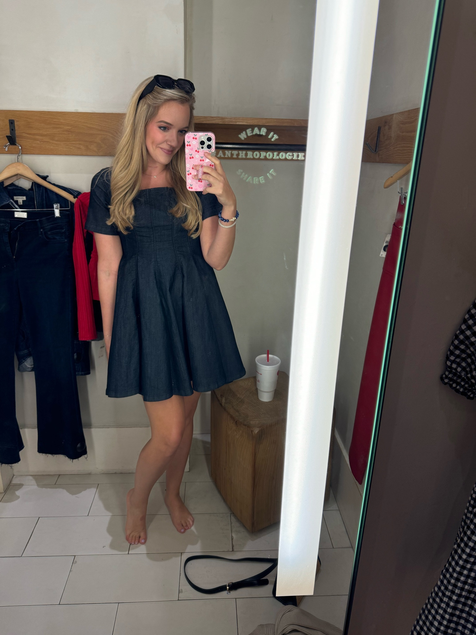 Anthropologie try on haul:

Pilcro Short-Sleeve Square-Neck Denim Mini Dress

Would pair this with a cute headband, a red bag and some red or white boots! 

#anthropologie

#LTKStyleTip #LTKSeasonal #LTKFallSale