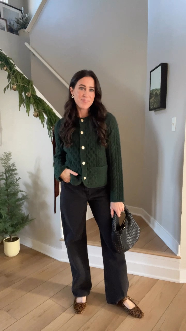 Basically my entire outfit is on sale! The perfect holiday outfit combo🤍🤍 @abercrombie

#LTKCyberWeek #LTKSaleAlert #LTKHoliday