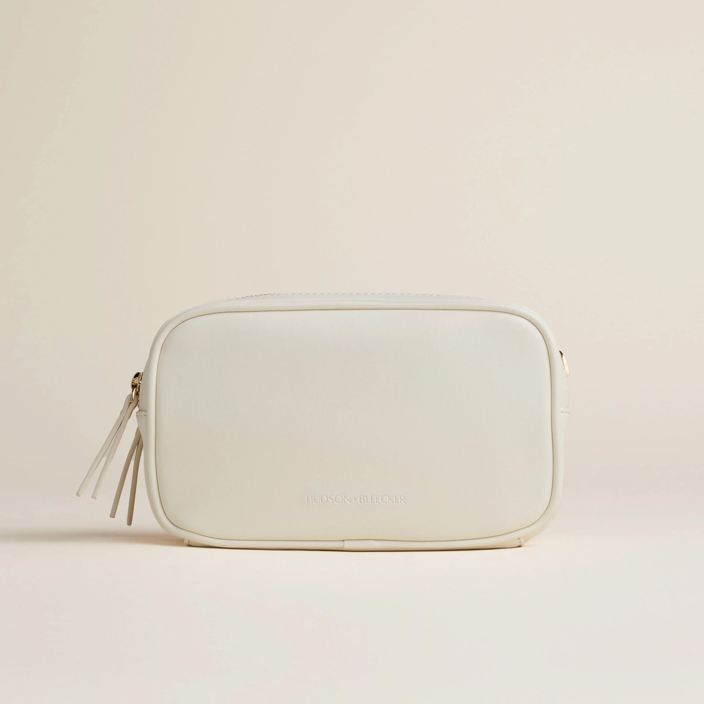 Ecru Latitude Beauty Bag | Hudson + Bleecker | Travel Beauty Case | Hudson+Bleecker