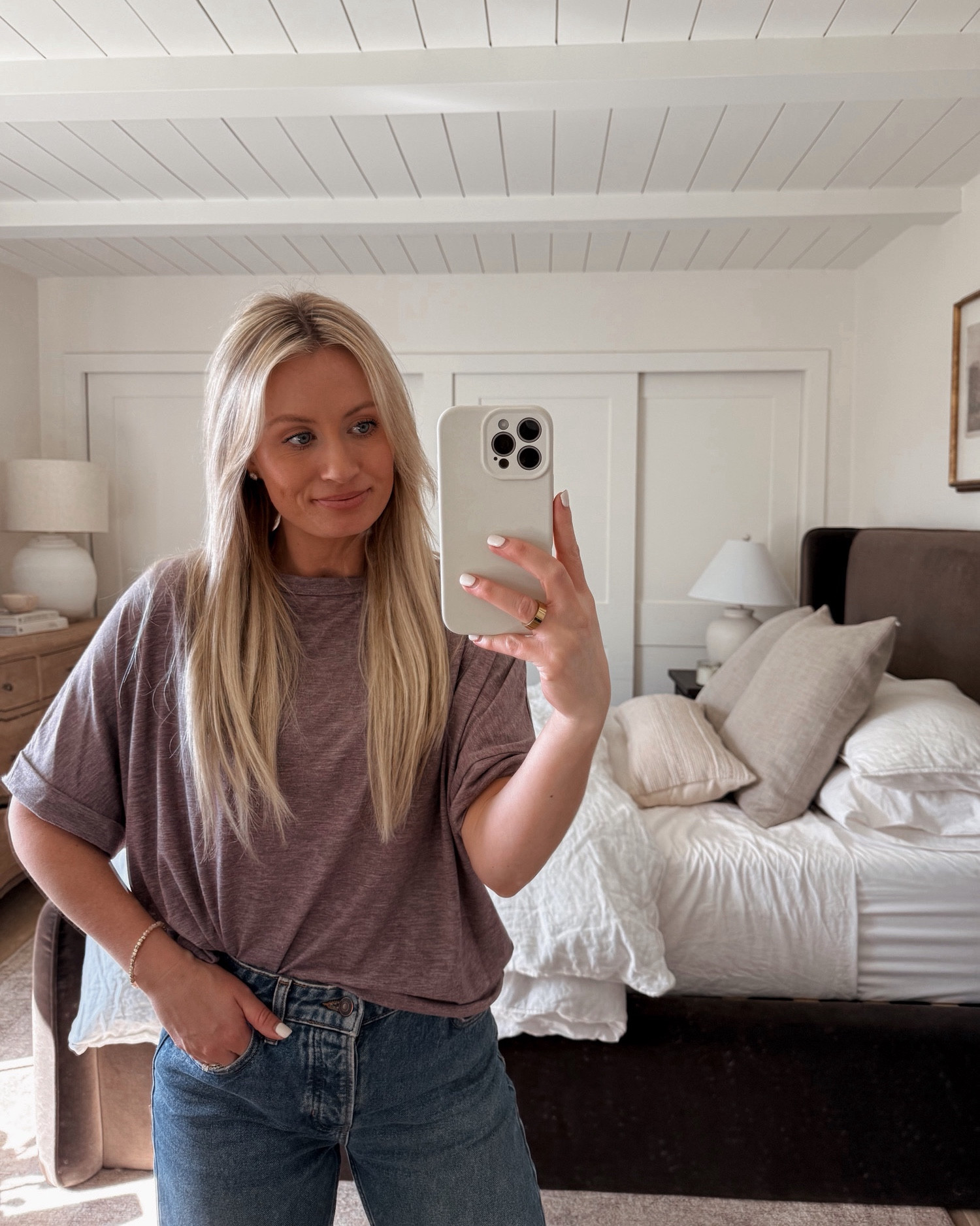 Found the perfect casual loose fit tee!! This is the 'brown'. Bought it in a few basic colors 
Tee: Small
Jeans: 25


#LTKSeasonal