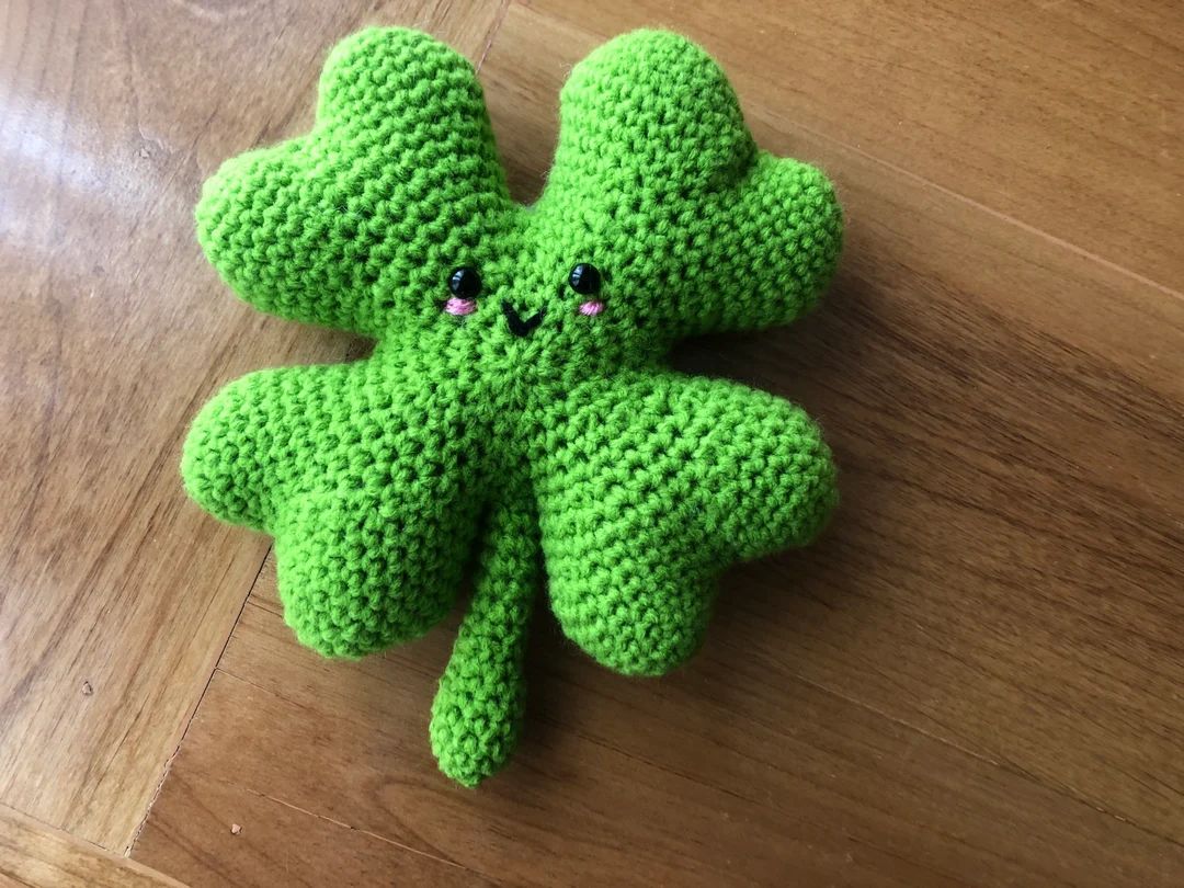 Crochet shamrock, 4 leaf clover, St. Patrick’s Day decor | Etsy (US)