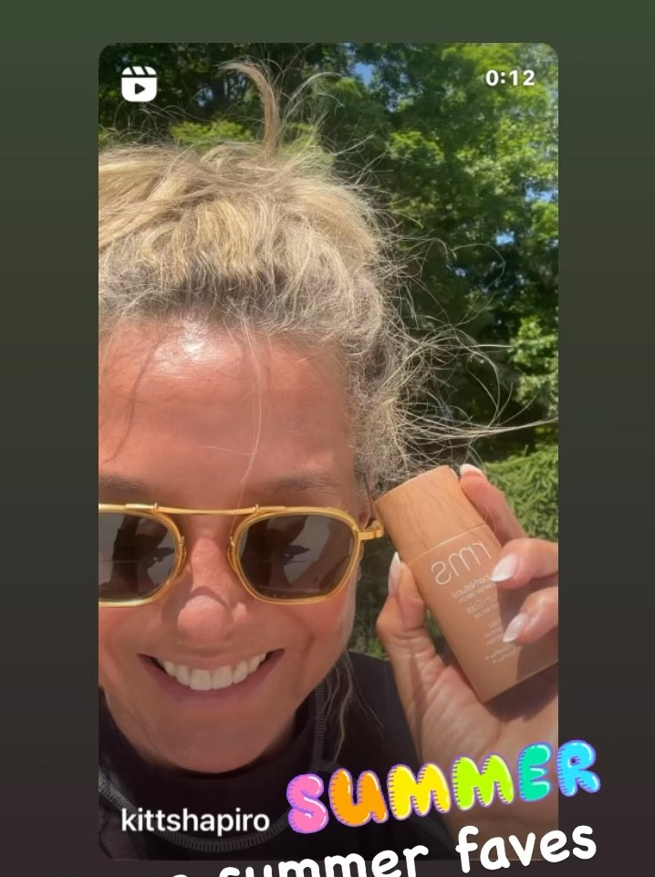 A few of my favorite #SummerMustHaves 😎 
#Sunscreen is a definite! Even on cloudy days! I am loving @rmsbeauty Radiance Serum 30SPF for my face and neck and @koparibeauty Sun Shield Body Glow SPF50 😘 
I usually wear an SPF long sleeve rashguard  when I’m going to be in the sun and water for the day. @coolibar makes some good ones ☀️
A good hat and easy to carry @sandcloud towel are always in my @seabagsmaine beach bag 🌴
My @amazonkindle because I love to read and WATER WATER WATER in my @hydroflask bottle, are a MUST as well🧋

#LTKSwim #LTKBeauty