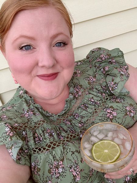 The prettiest ruffle sleeve top from Lane Bryant! And a ginger cocktail in these cute gold bee coupes from Williams Sonoma!🌿🌸🐝

 

#LTKSeasonal #LTKplussize #LTKhome