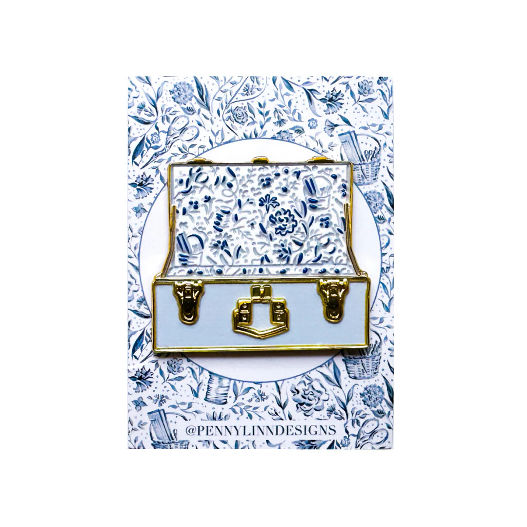 Petite Keep Open Trunk Needle Minder in Needlepoint Print | Penny Linn Designs