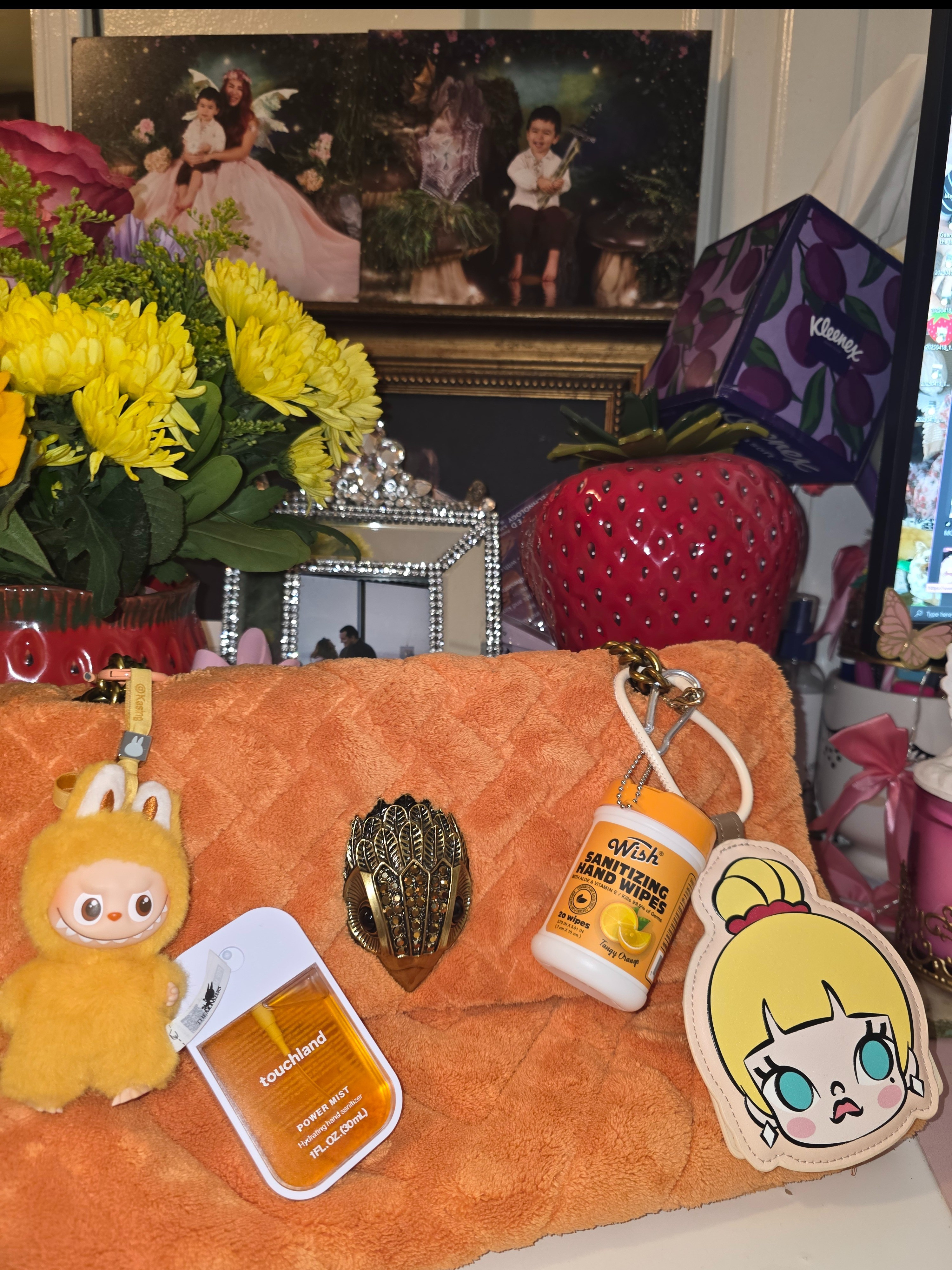 The cutest keychains🧡🟠🍊

#LTKMothersDay #LTKdayinmylife #LTKmomlife