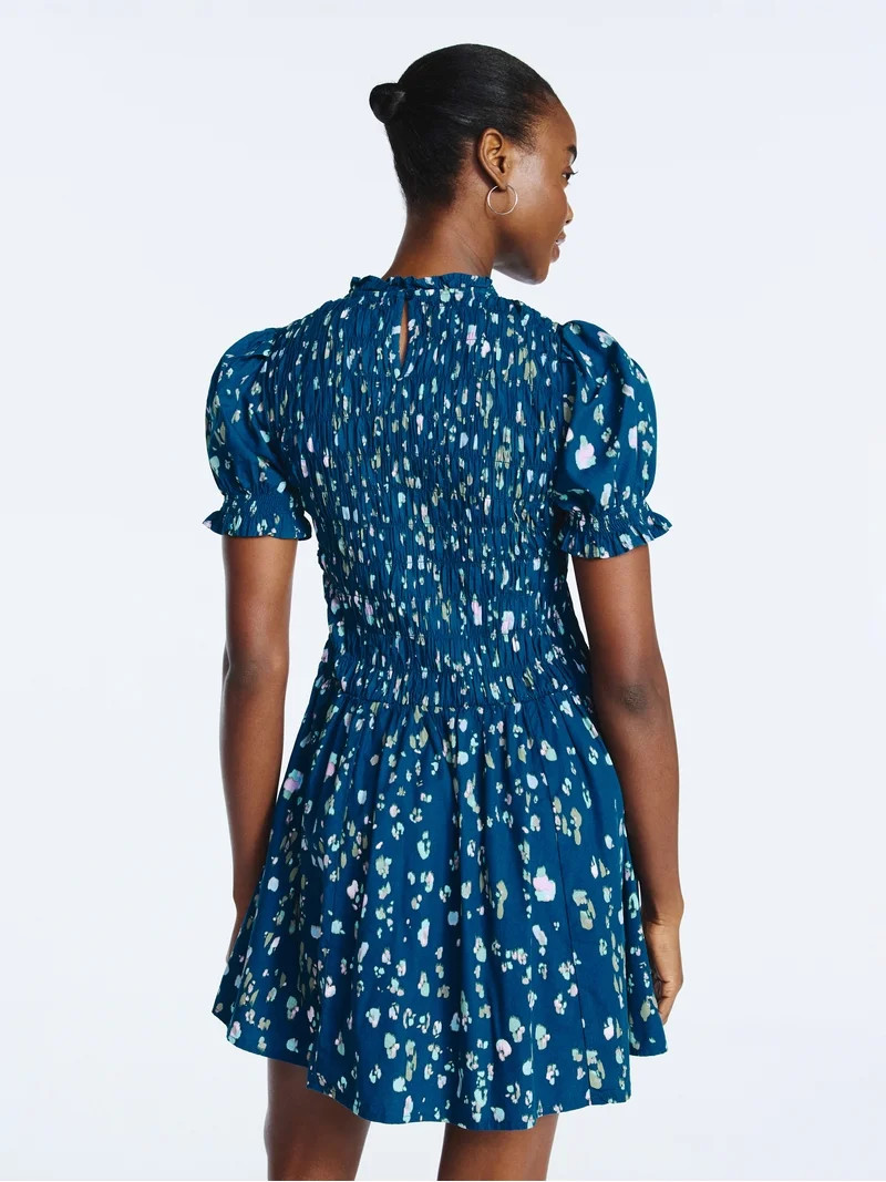 Scoop Women’s and Women's Plus Smocked Floral Mini Dress, Sizes XS-4X | Walmart (US)