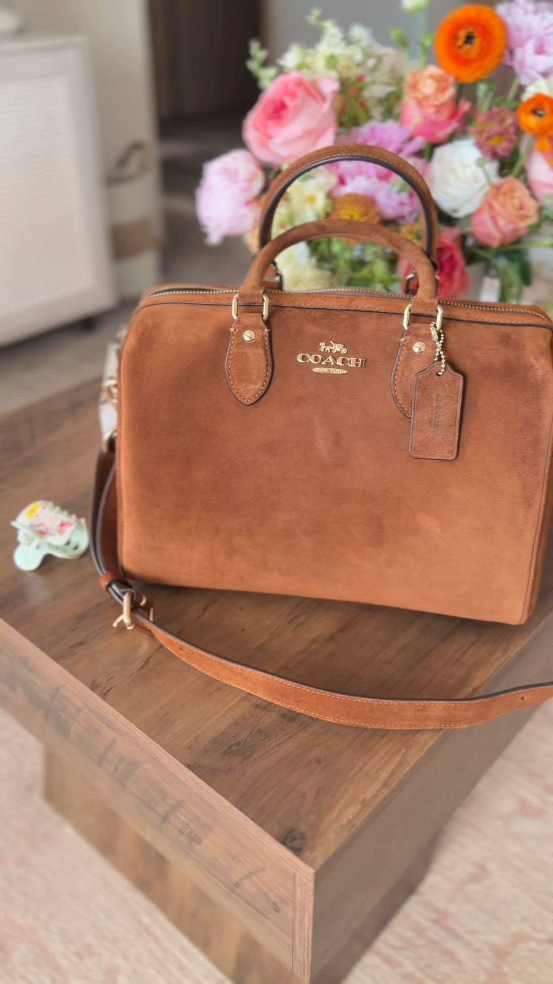 Gorgeous suede Rowan satchel handbag 👜 from @coach! Perfect bag for the Fall season! 🍂🤎

#LTKWorkwear #LTKTravel #LTKSeasonal