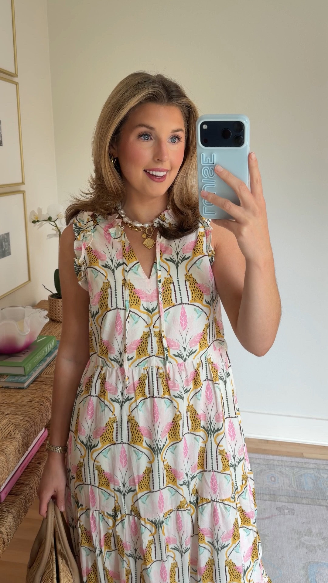 Flowy maxi dress! Wearing an XS