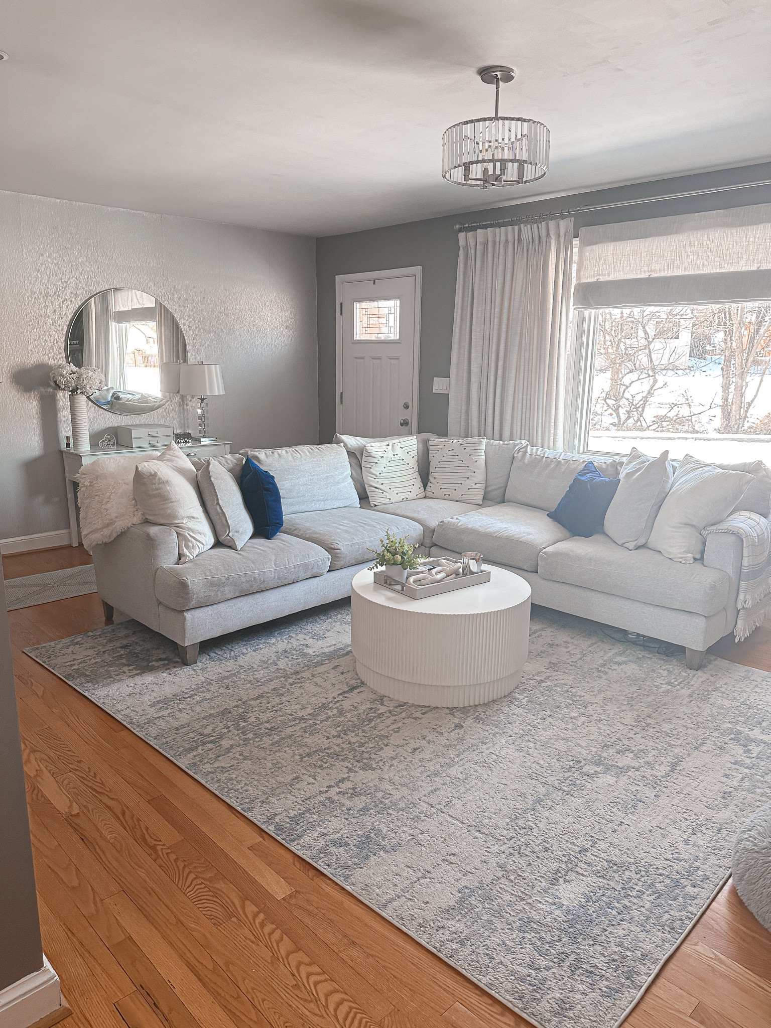 Living room sofa and coffee table 

#LTKFamily #LTKHome #LTKStyleTip