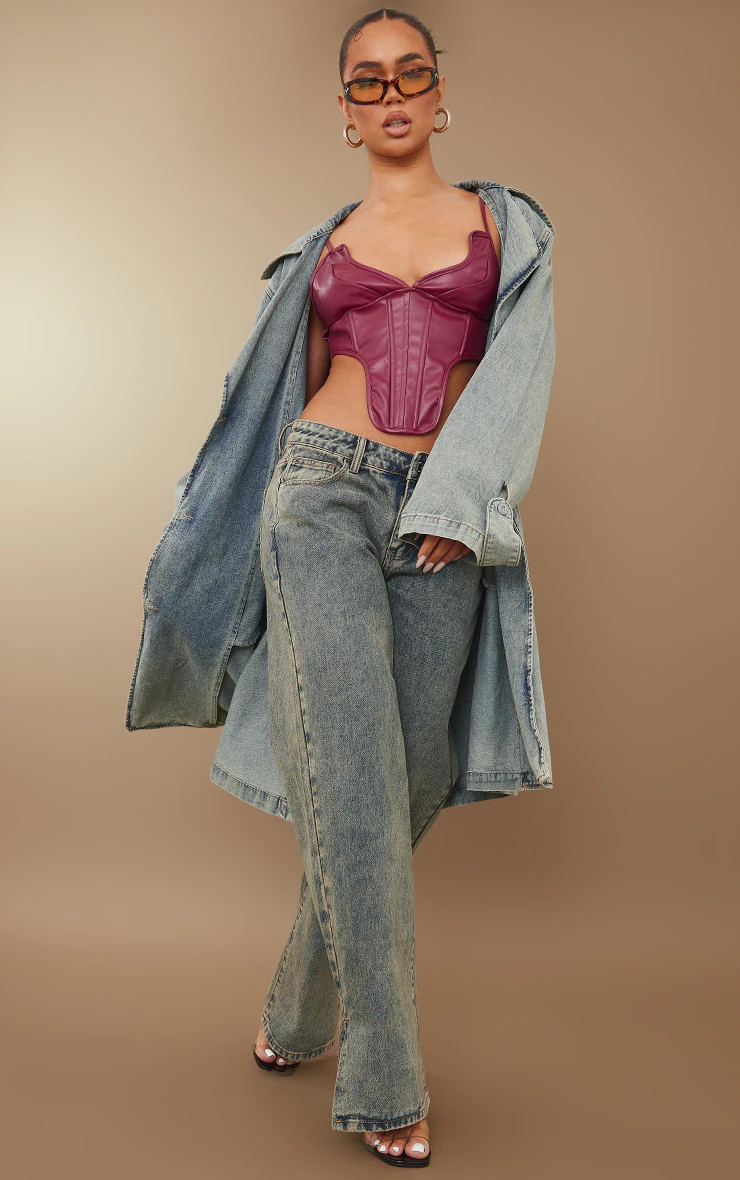 Vintage Wash Mid Rise Split Hem Jeans | PrettyLittleThing UK