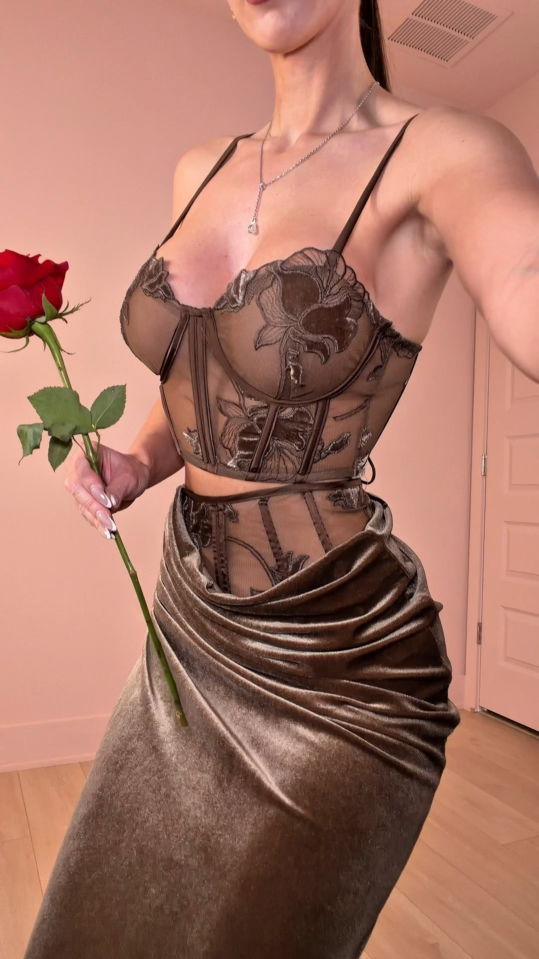 A set I’m never getting tired of 😍😍😍😍

#LTKValentine

#LTKTall #LTKootd