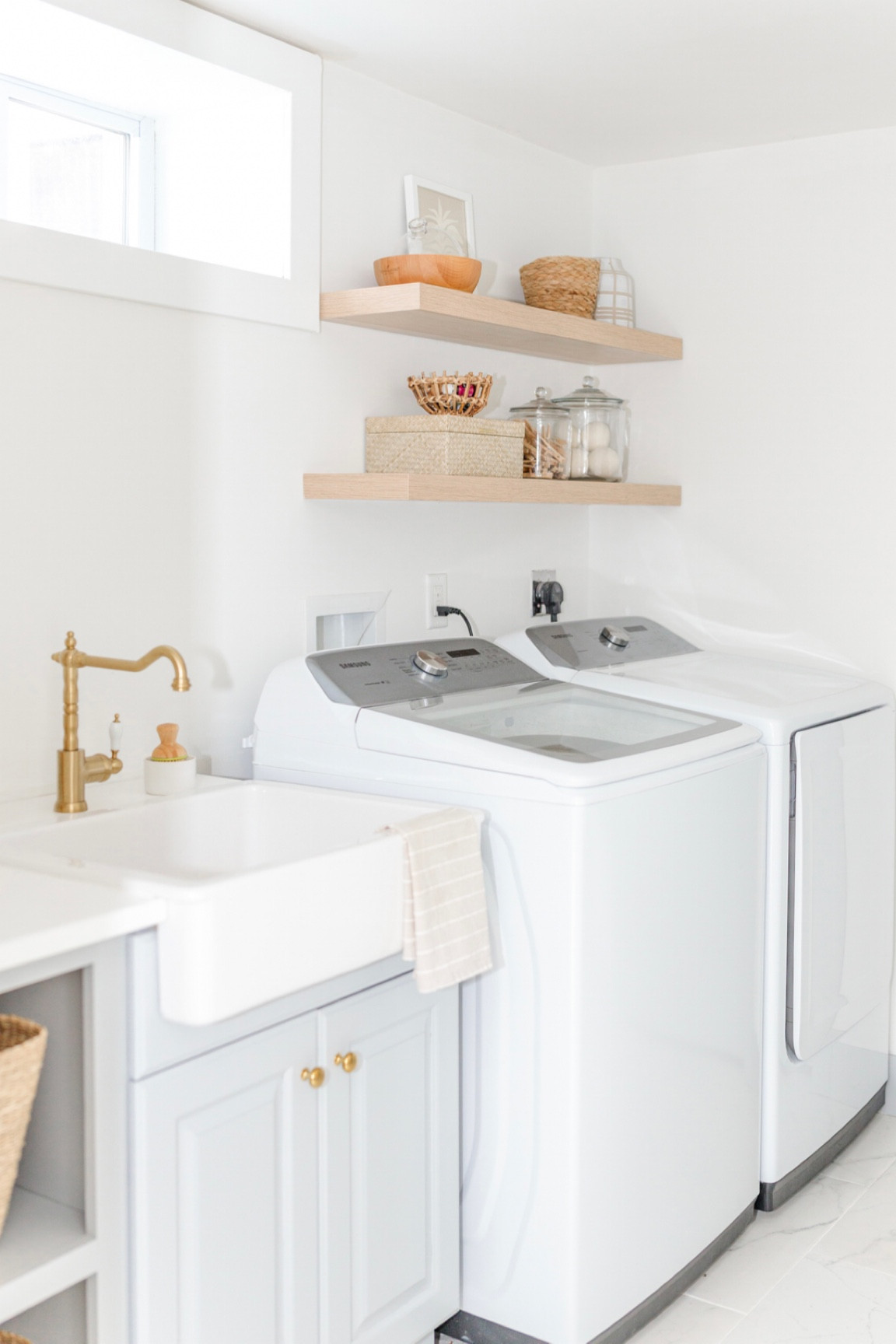 Laundry Room design

Open shelving, brass hardware, laundry bins, storage, wicker, wicker baskets, rattan, rattan baskets 

#LTKhome #LTKunder100 #LTKunder50