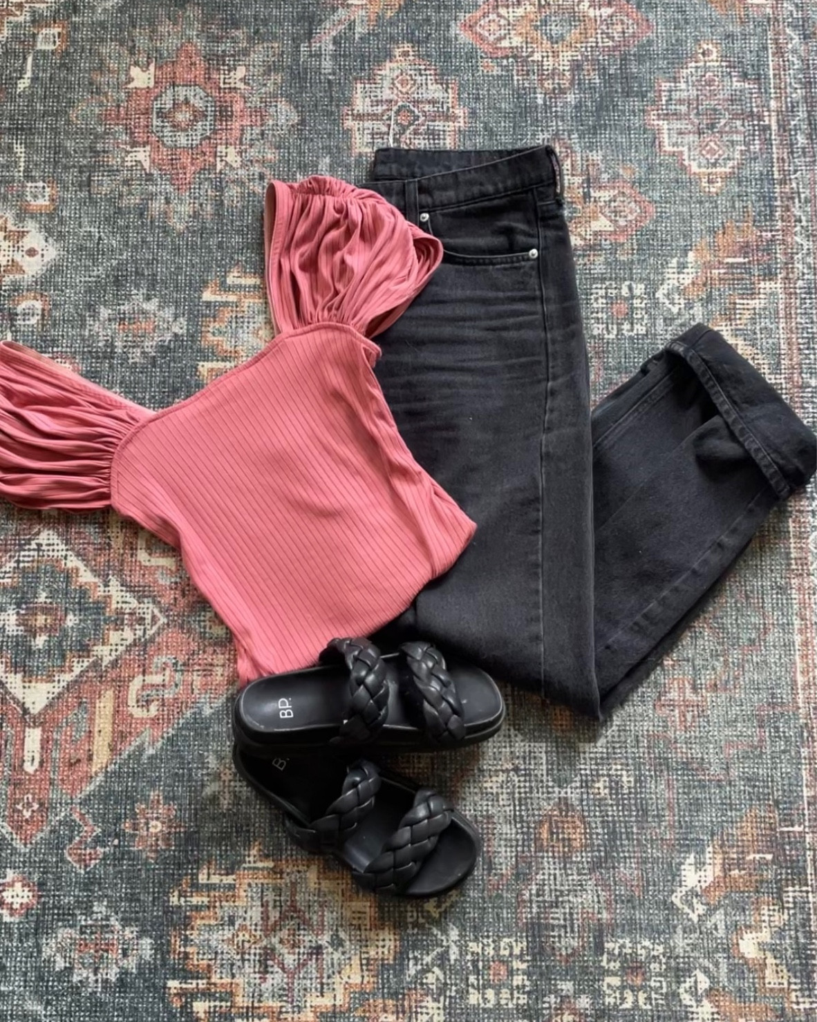 Spring Outfit Idea with a pop of color! Unfortunately my top is Free People from last year and I can’t find it anymore, but I linked similar options! 

#LTKSeasonal #LTKFind #LTKfit