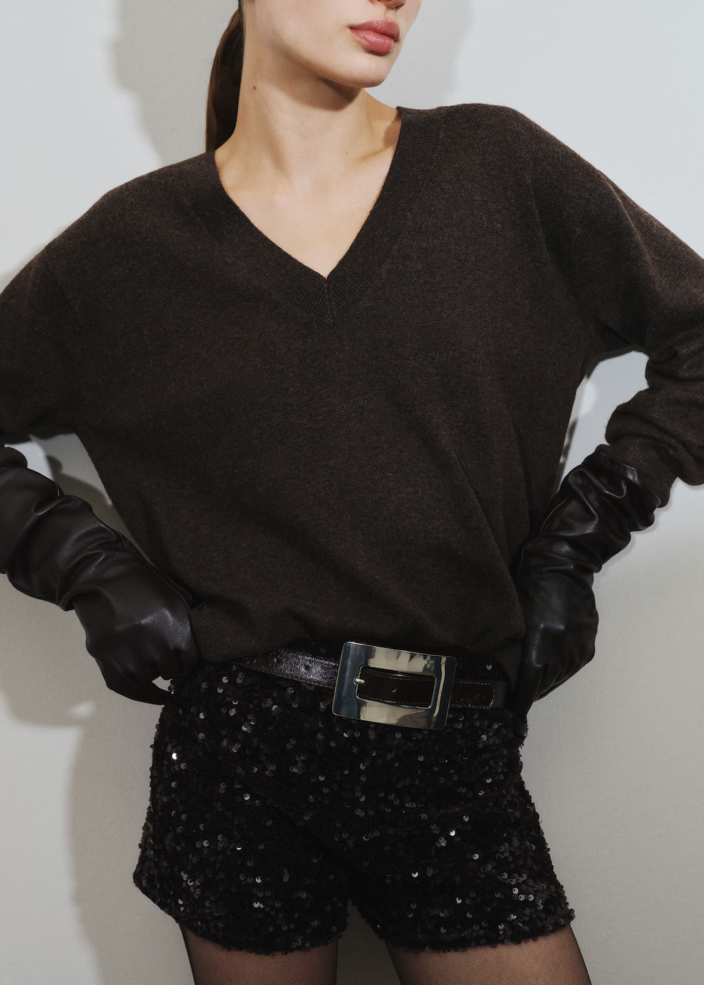 Velvet shorts with sequins - Women | MANGO USA | Mango (US/MX/AU)