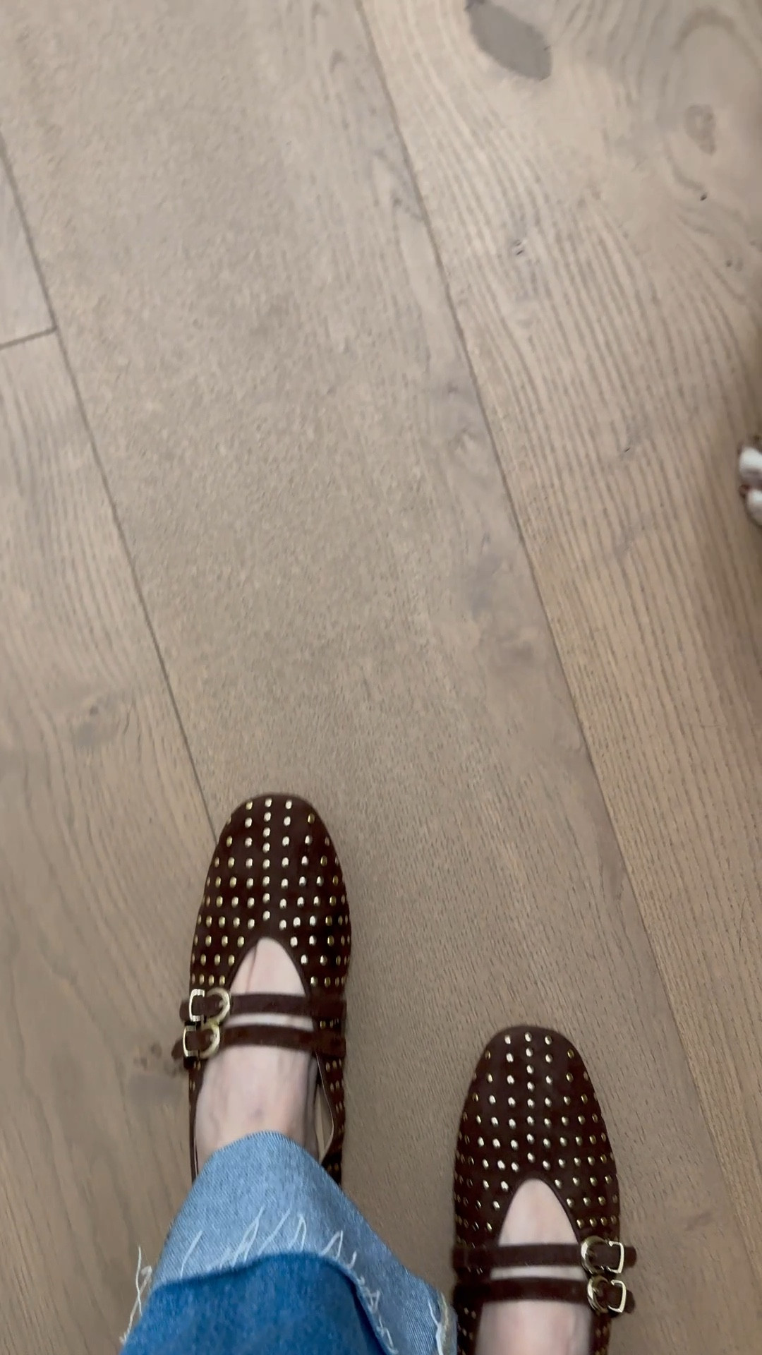 I love these studded, ballet flats, and they’re now on major sale! 
￼

#LTKootd #LTKSeasonal #LTKdayinmylife