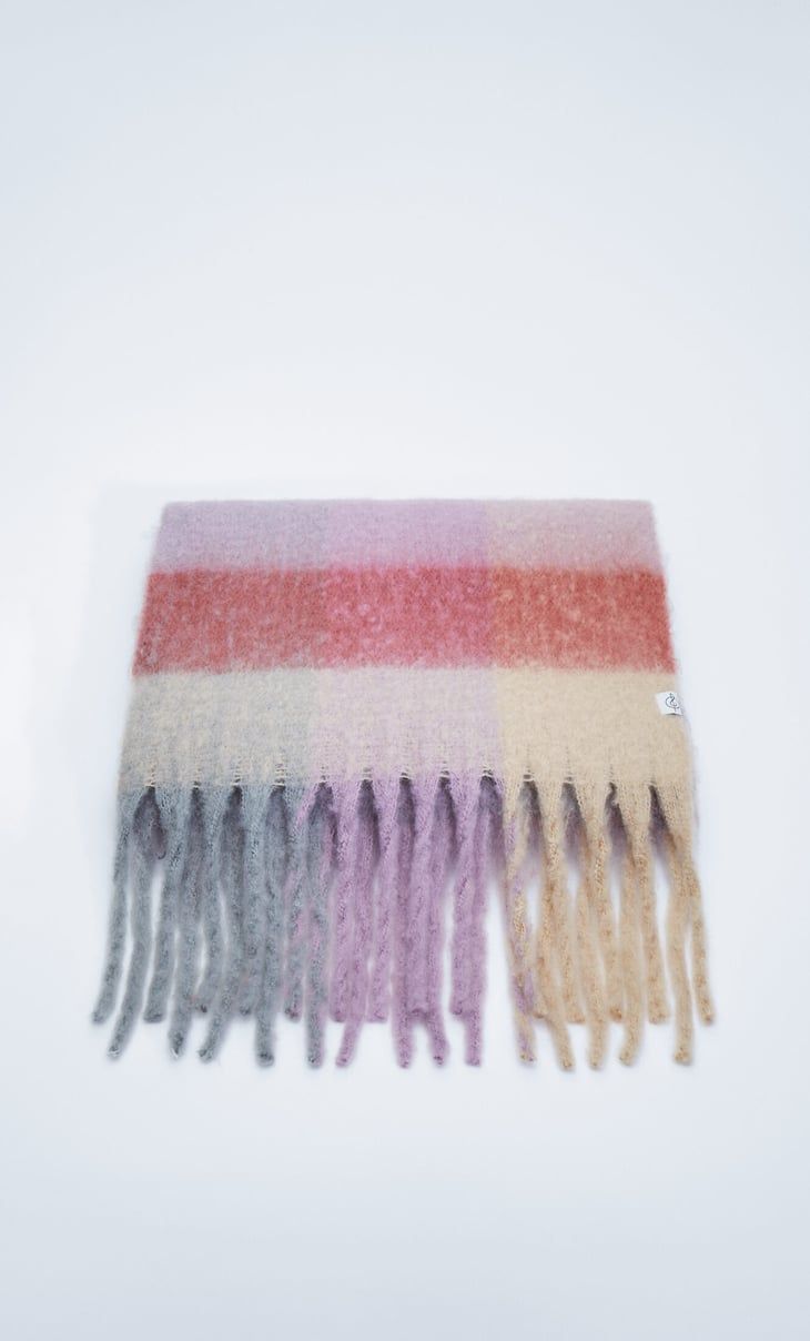 Soft check scarf - Women's fashion | Stradivarius United Kingdom | Stradivarius (UK)