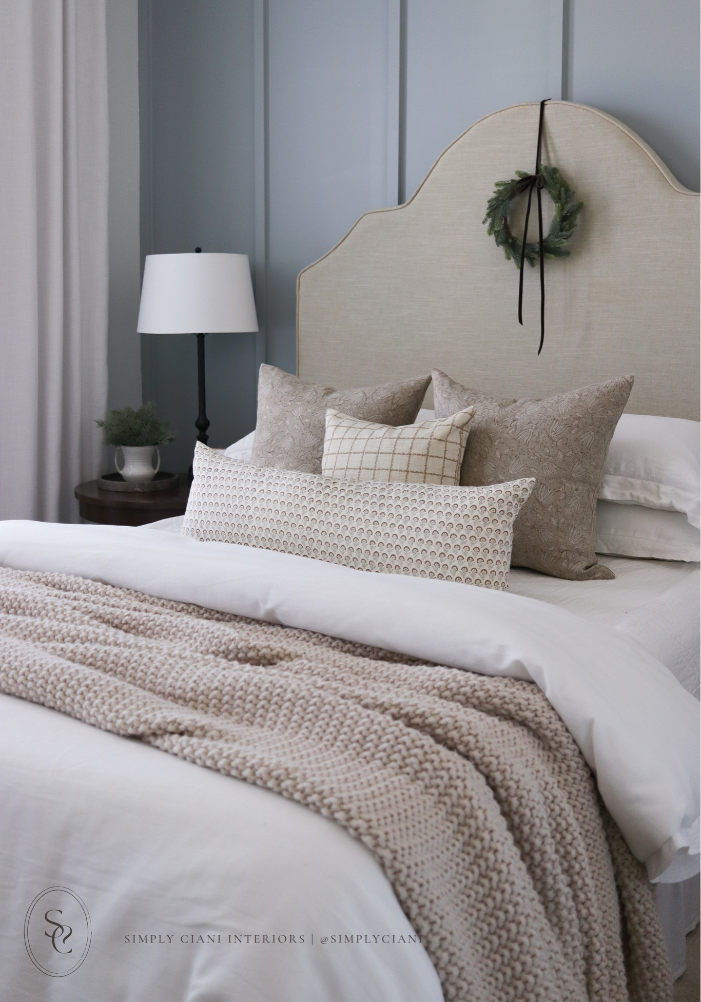 Cozy Christmas Bedroom

#LTKHoliday #LTKHome #LTKSeasonal