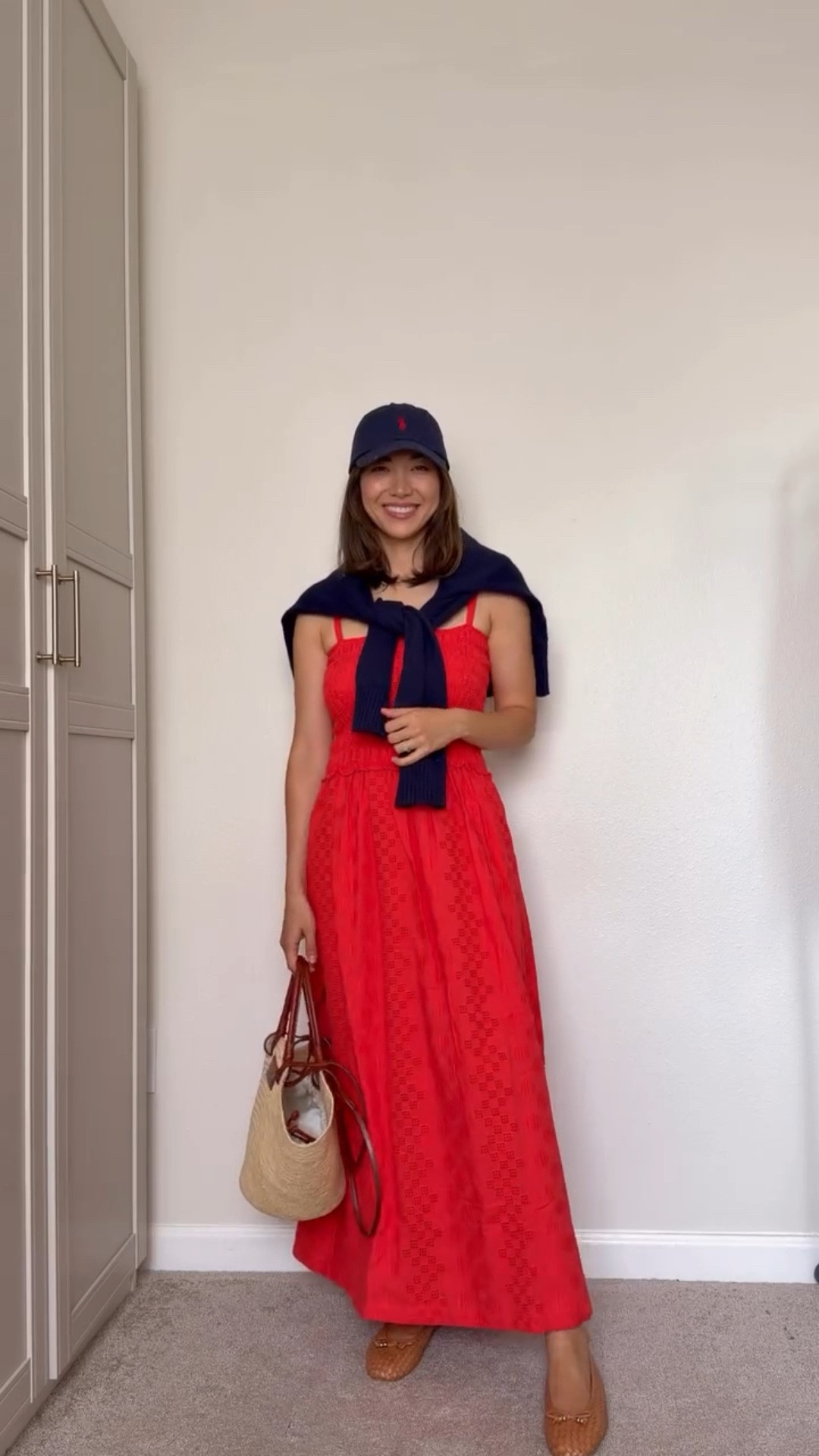 The perfect spring/summer dress with a pop of color! Beautiful detailing, lined & with pockets 

Splendid dress- xs, 40% off with code MDW40

Linked to other dresses on sale this weekend 

Summer dress / summer outfit

#LTKSaleAlert #LTKootd