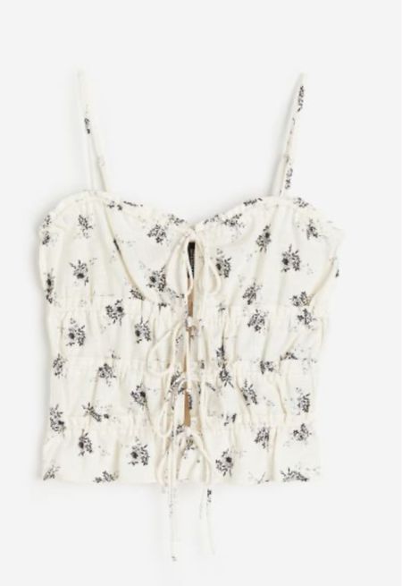 This camisole is so cute for Spring! I love the tie detail / bows


#LTKSpringSale #LTKSeasonal #LTKtravel