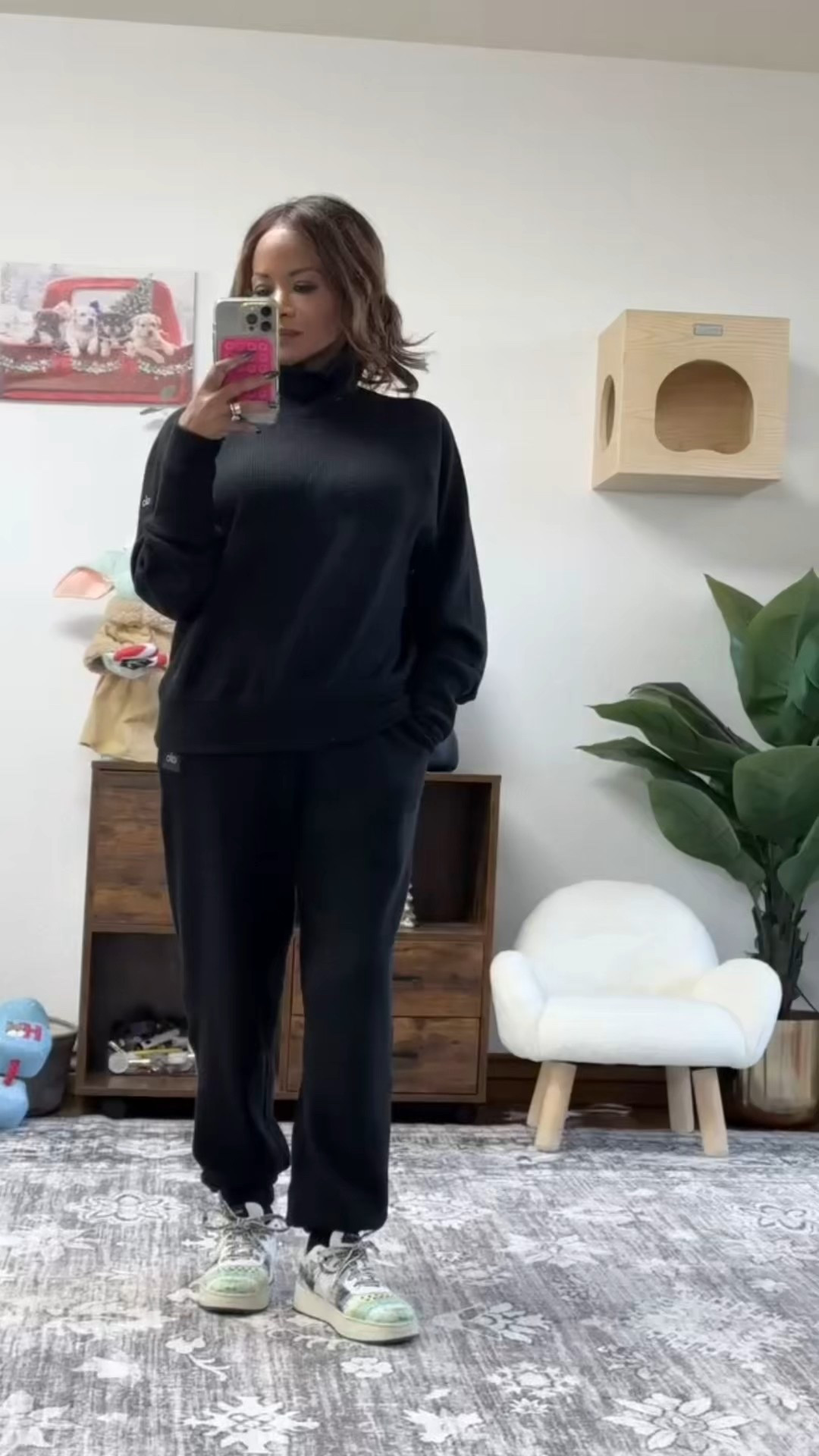 Closed lips. Secret thoughts. Don’t you wish you knew?

#RealBoringHousewife #ltkrealboringhousewife #ootd 

#LTKFindsUnder100 #LTKootd #LTKOver40