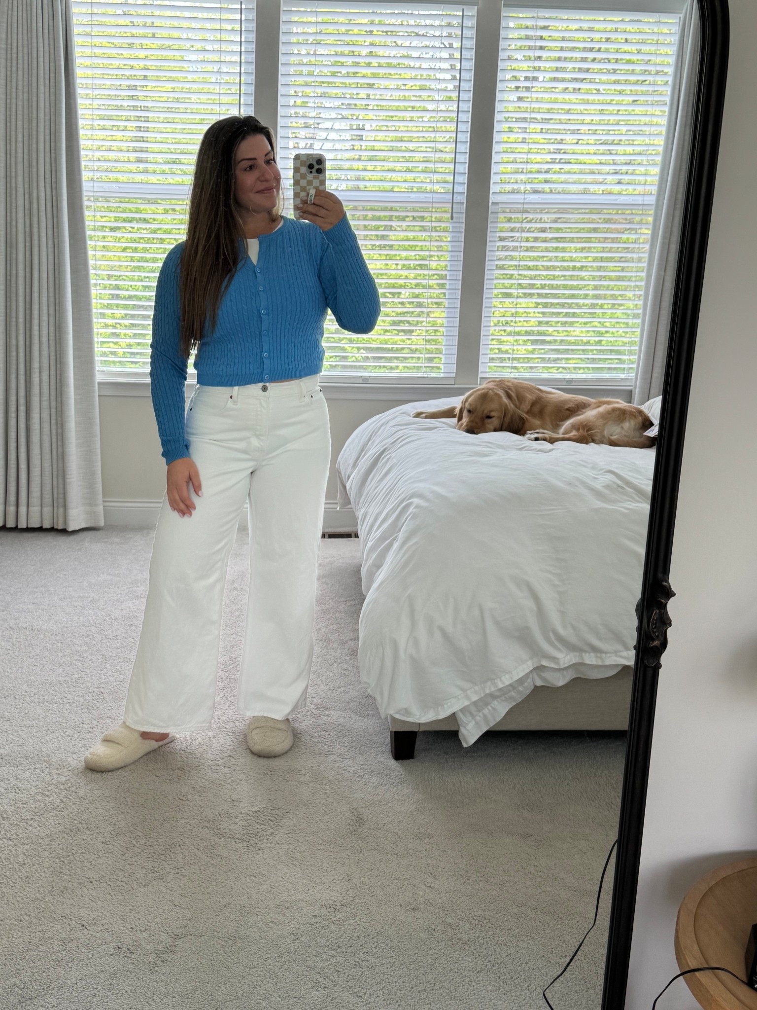 Having a blue moment. Loving this cardigan. Wearing a size M

#LTKMidsize #LTKSaleAlert #LTKSeasonal