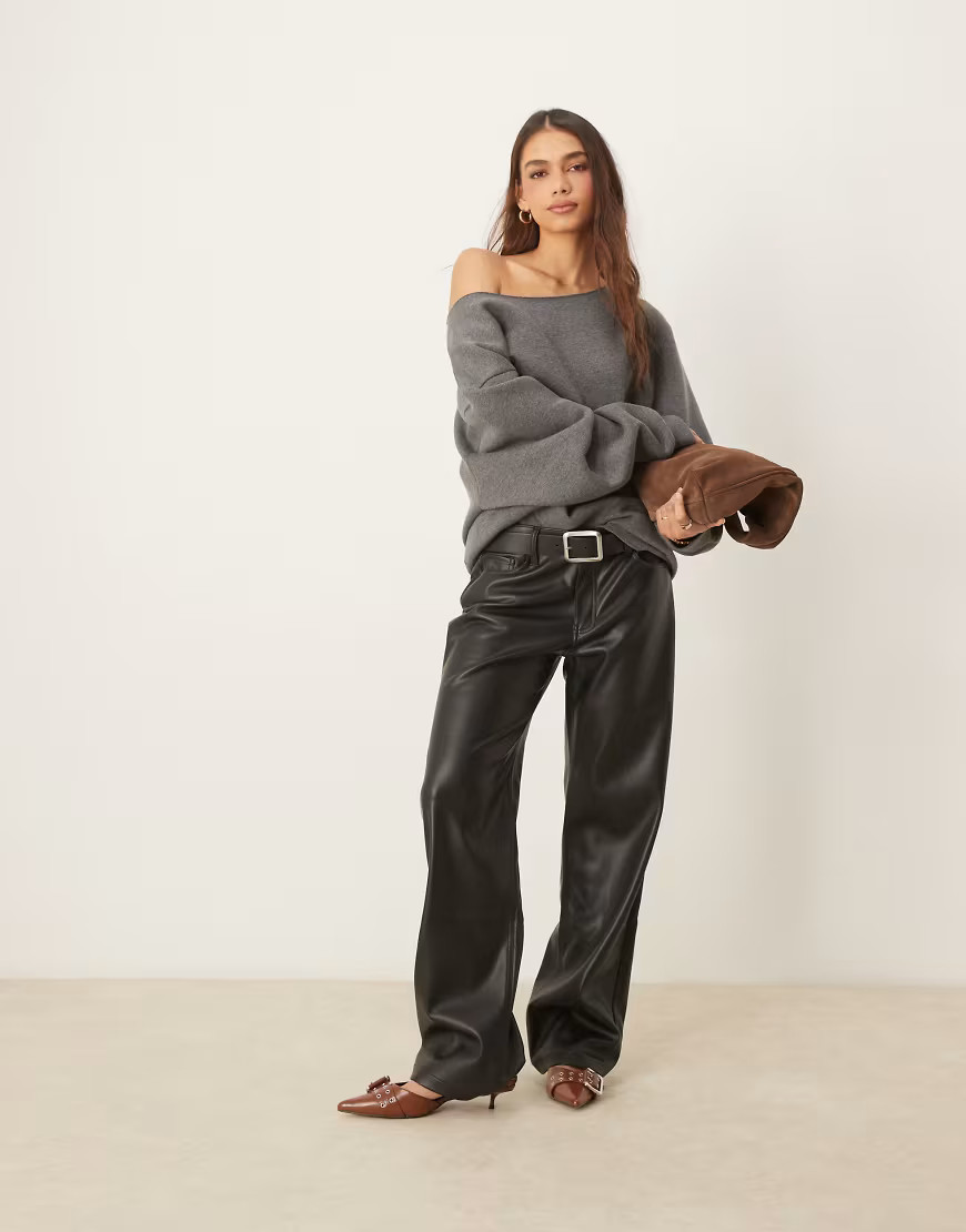 Abercrombie & Fitch straight leg trousers in black | ASOS (Global)