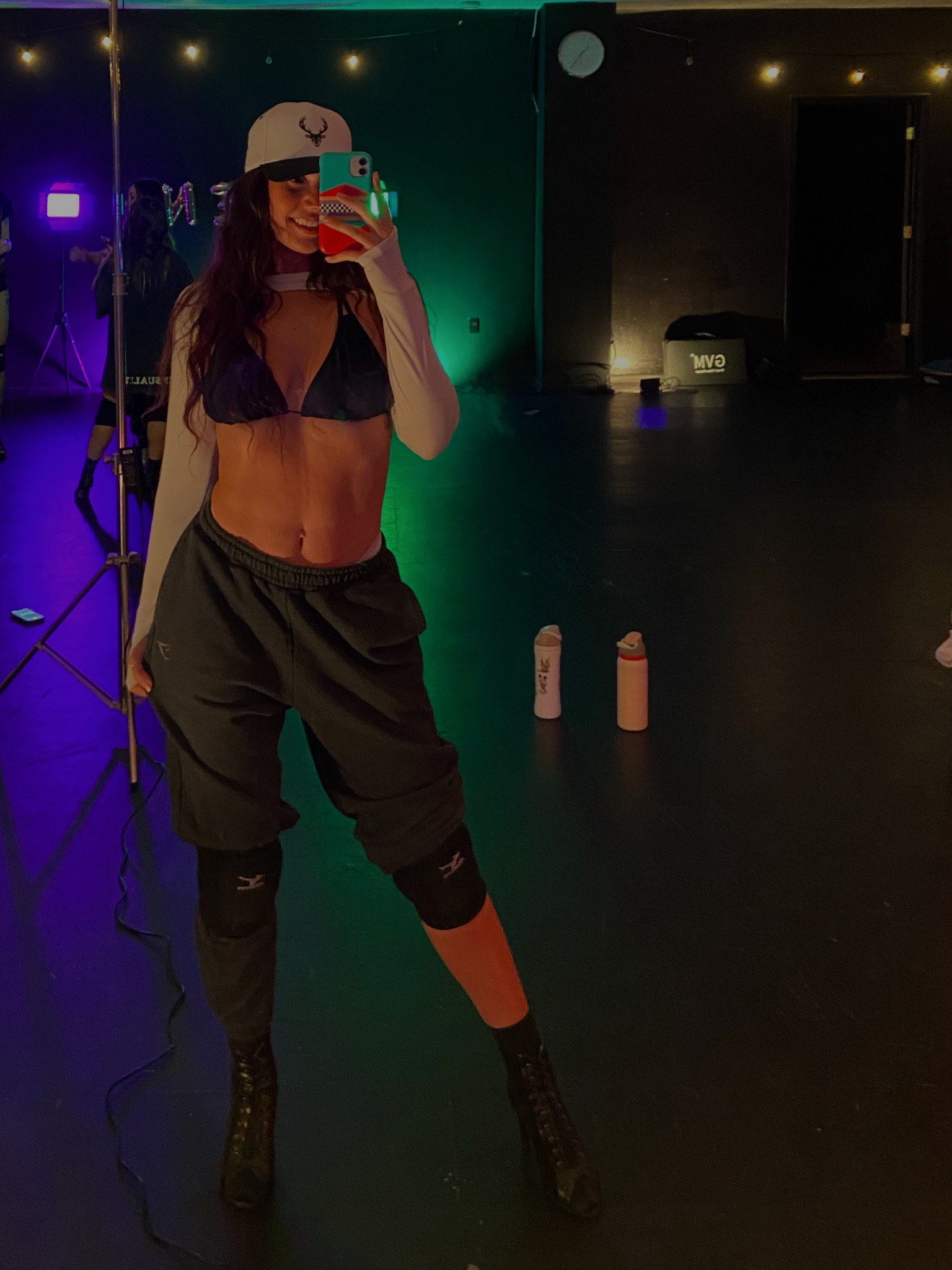dance fit 🖤🤍

#LTKFindsUnder50 #LTKActive #LTKFitness