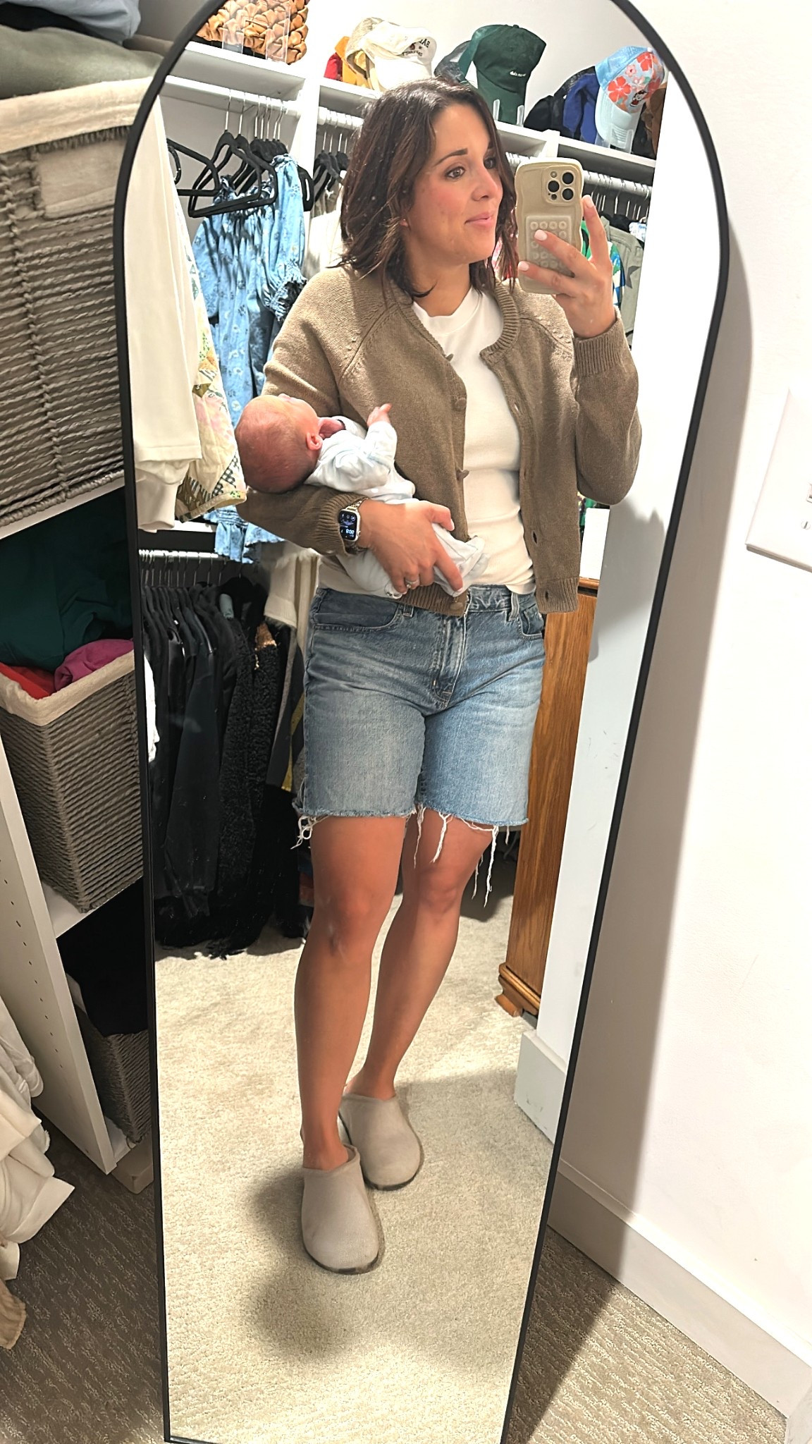 Still figuring out my post partum style. Obsessed with this @target cardigan and it was finally cool enough to bust out my favorite @rothys clogs. They’re a fall staple that you won’t regret purchasing 😍 #postpartumstyle #LTKpostpartum

#LTKFindsUnder50 #LTKSeasonal #LTKStyleTip