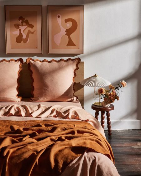 Perfect fall tones in your bedroom 🤎✨ | bed sheets, bed linen, bedroom, fall decoration, table, lamp, deco, salmon tones

#LTKhome #LTKSeasonal #LTKsalealert