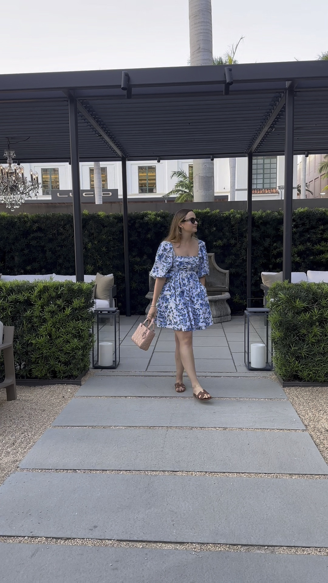 The perfect summer outfit 

Summer dress
Abercrombie
Summer fashion
Floral dress

#LTKSeasonal #LTKitbag #LTKshoecrush