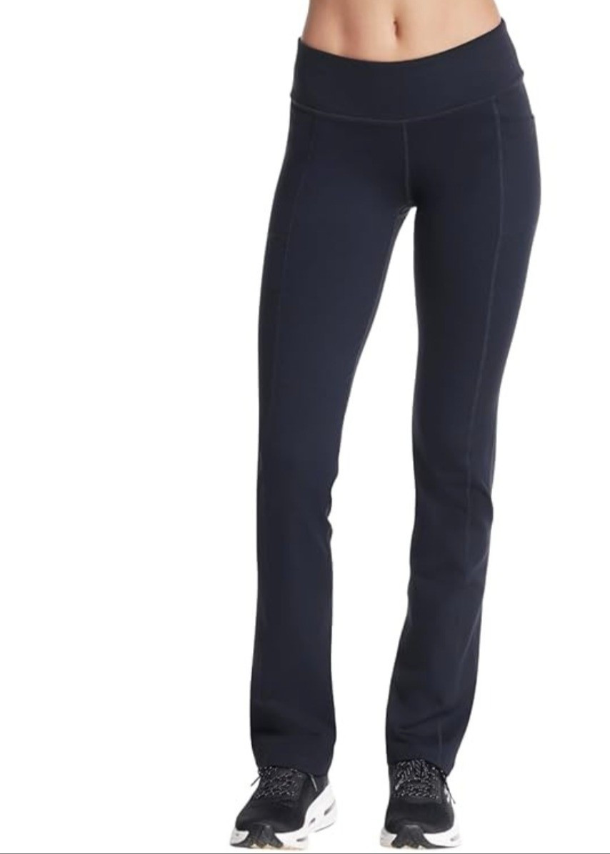 Petite skechers pantalones para bajitas de amazon.

#LTKPetite #LTKMidsize