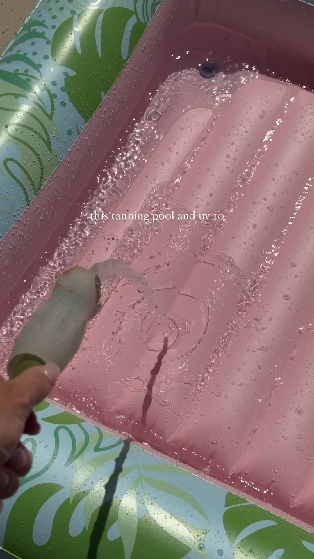 if you’re like me and don’t have a pool but you want to lay out, do yourself a favor and grab the viral @sloosh_official tanning pool from Amazon 🩵

#LTKSwim #LTKSeasonal #LTKFindsUnder50