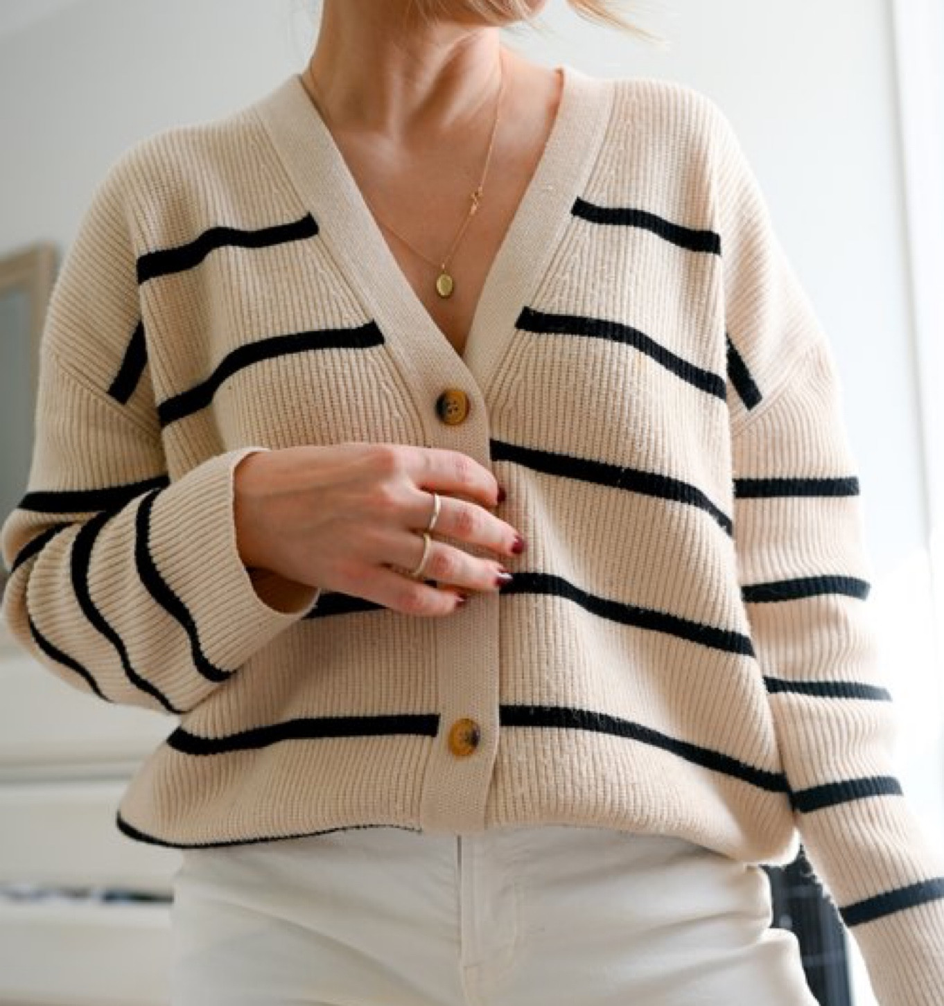 Favorite cropped Amazon sweater HANDS DOWN!

cropped cardigan, striped cardigan, button down cardigan, best Amazon sweaters, best sweater under $40, Jenni kayne dupe, softest sweaters, cropped sweater, striped sweater, how to wear a striped cardigan

#LTKFindsUnder50 #LTKCyberWeek #LTKWatchNow