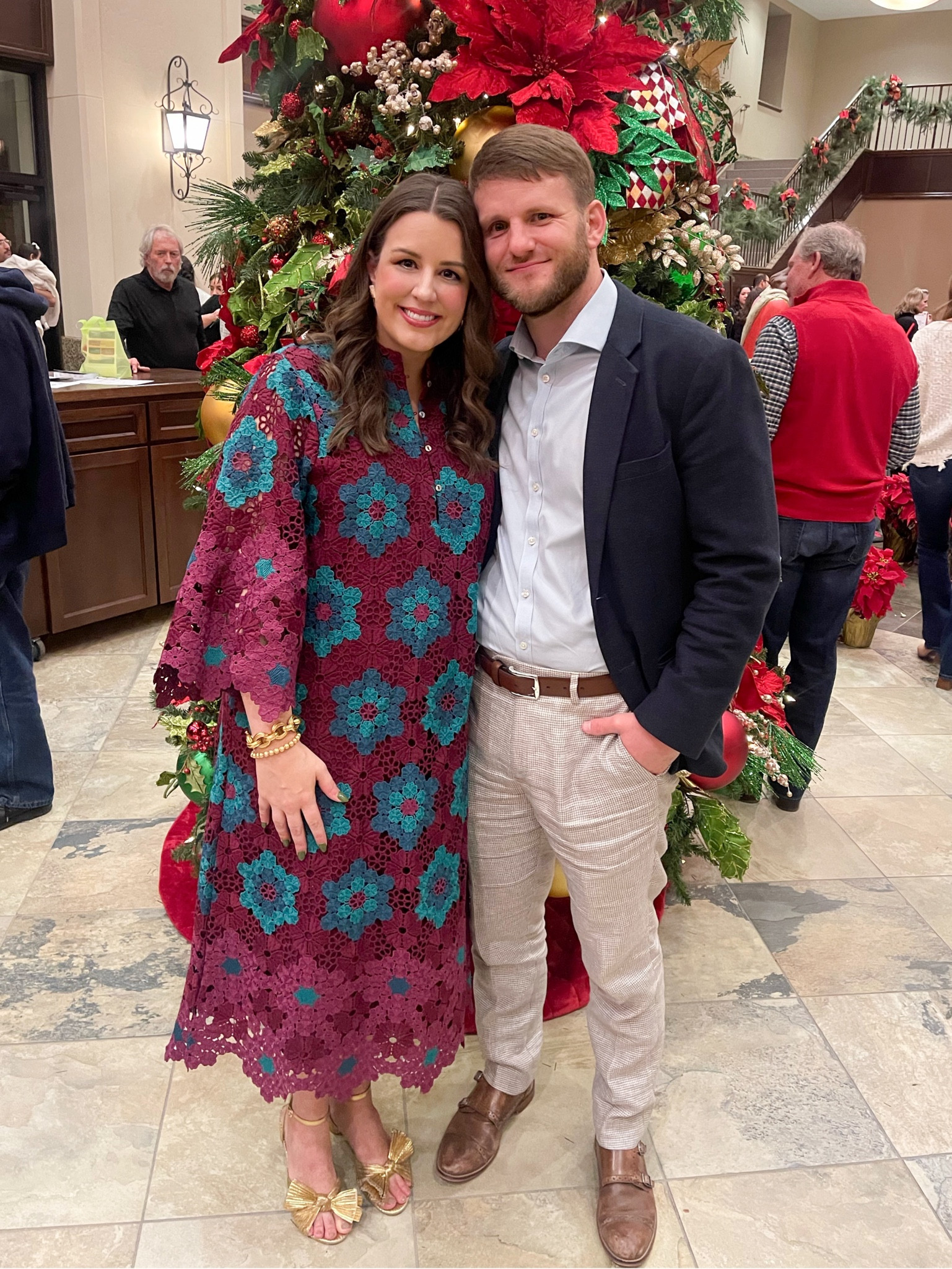 Holiday patchwork caftan! 



#LTKHoliday #LTKGiftGuide #LTKSeasonal