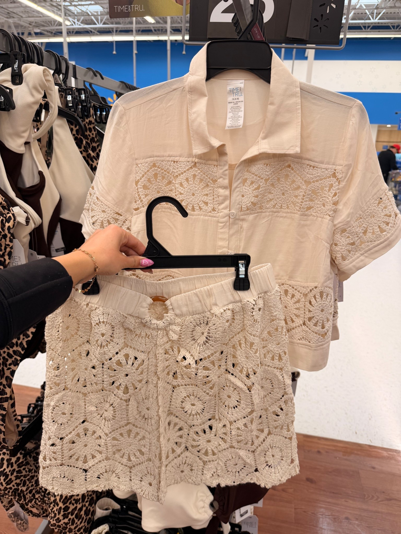 Resort wear from Walmart looking high end!! 

#LTKmomlife #LTKSpringSale #LTKootd