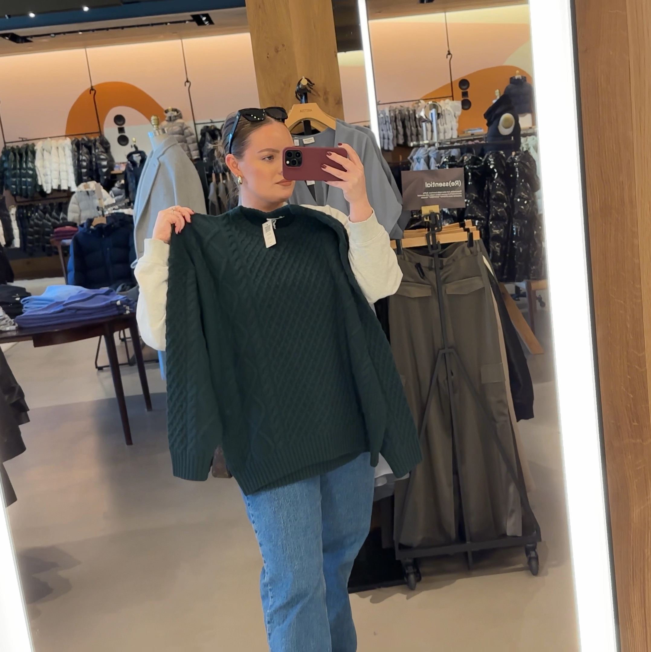 Shop with me! I bought this cute emerald green sweater from Aritzia in a size M & it’s perfect for the upcoming holiday season 🎄✨

#LTKHoliday #LTKVideo #LTKStyleTip