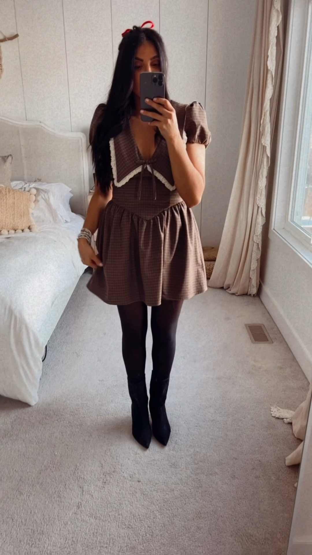 Wearing a medium

#LTKHoliday #LTKootd