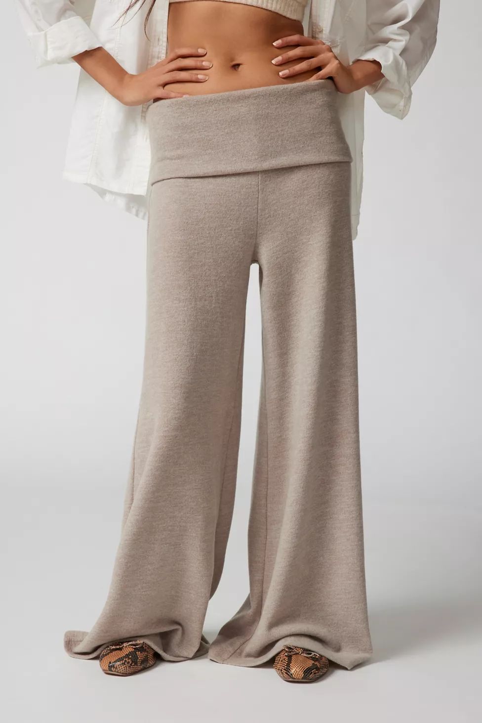 Urban Renewal Remnants Foldover Lounge Puddle Pant | Urban Outfitters (US and RoW)