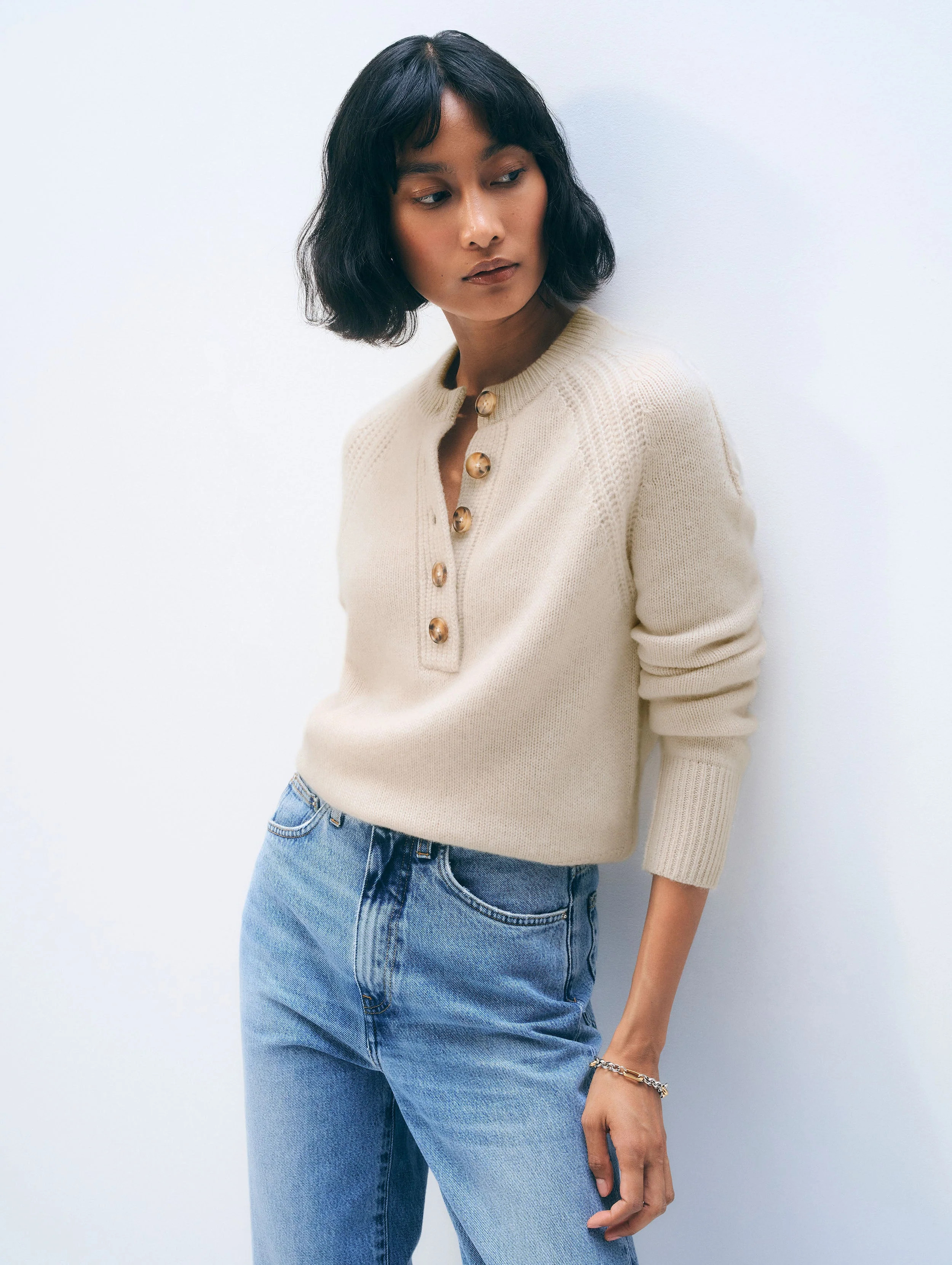 White & Warren Cashmere Luxe Henley Sweater in Natural Heather size XS | White and Warren